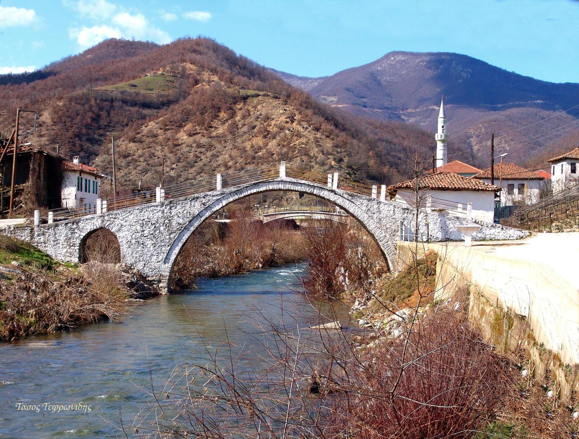 Tzivaeri Otel Likodhrómion Dış mekan fotoğraf