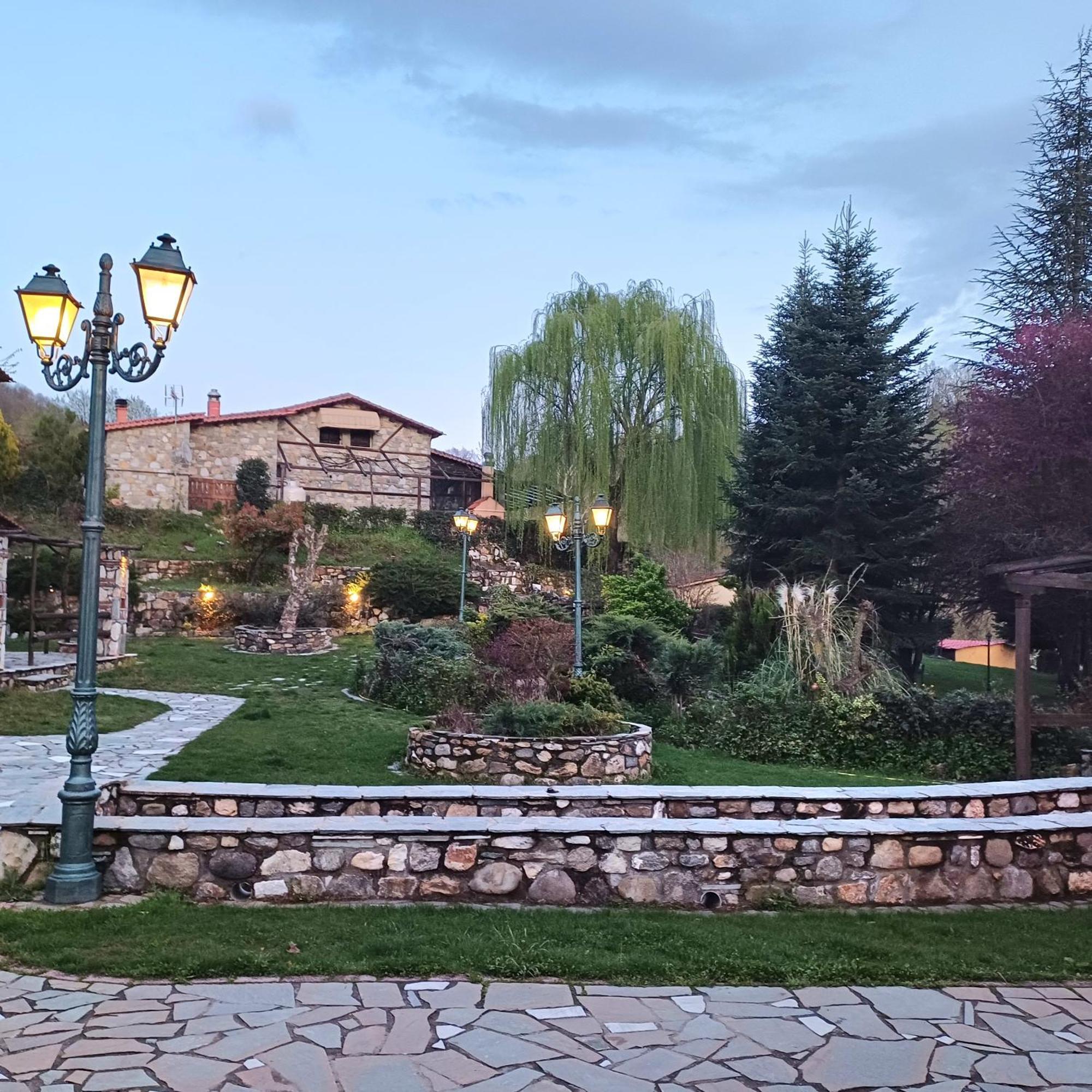 Tzivaeri Otel Likodhrómion Dış mekan fotoğraf