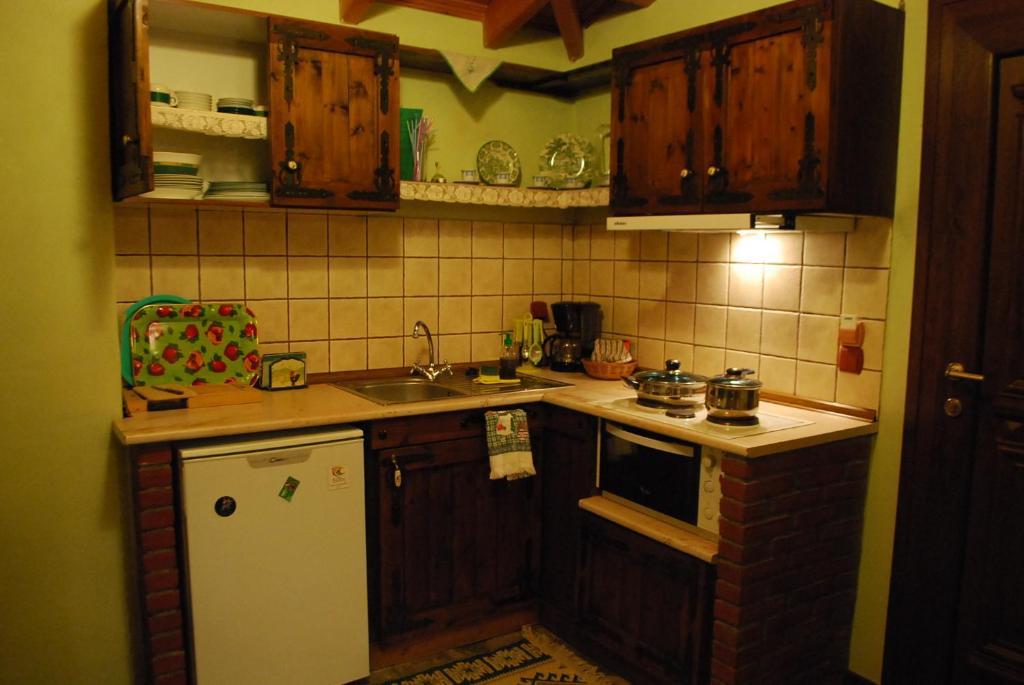 Tzivaeri Otel Likodhrómion Dış mekan fotoğraf