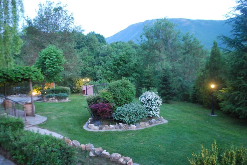 Tzivaeri Otel Likodhrómion Dış mekan fotoğraf